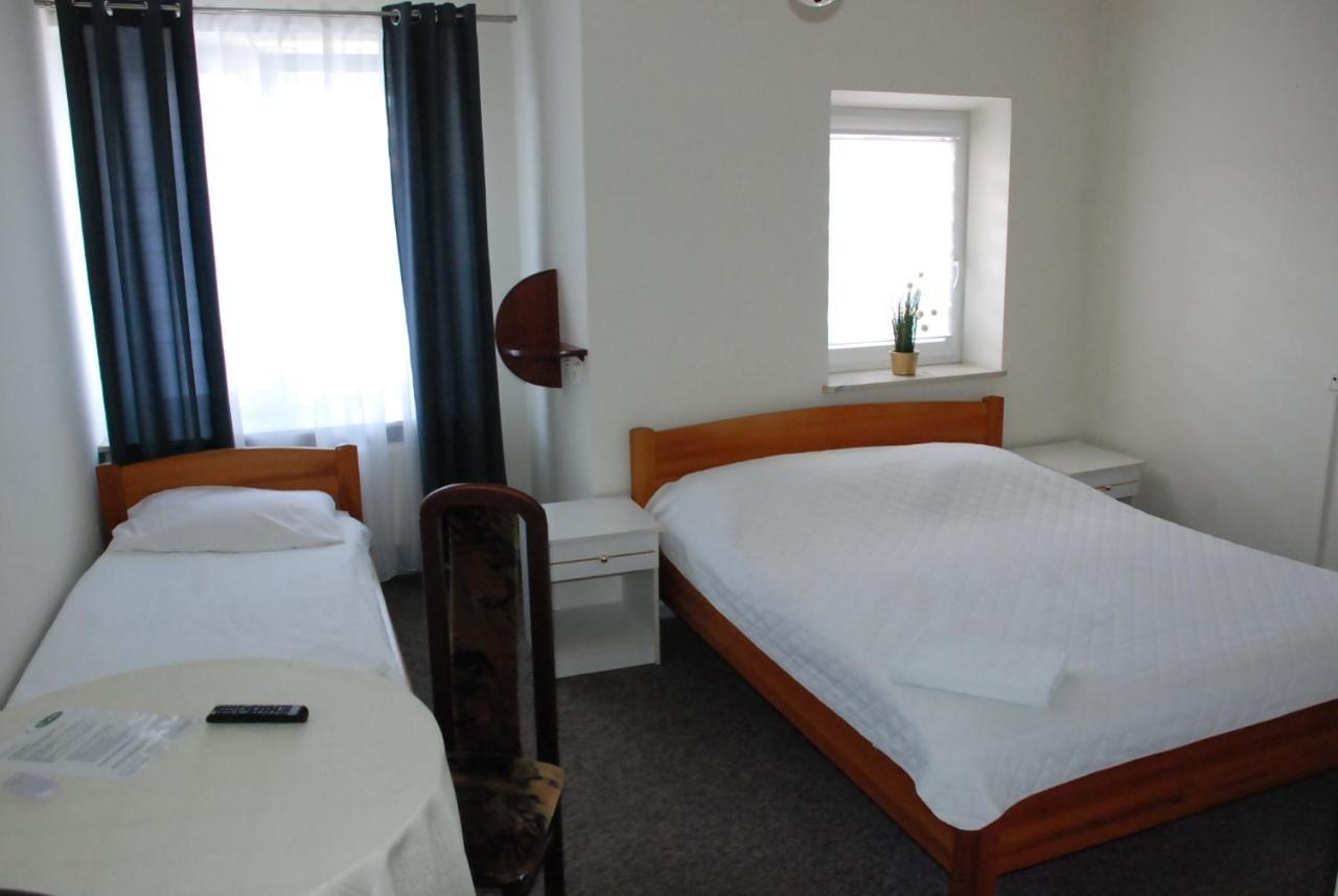 Hotelik Manhatan رادزين بودلاسكي المظهر الخارجي الصورة